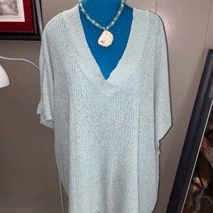 Zenana Outfitters Blue / green V-Neck Sweater
